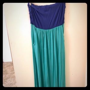 Mint & Blue strapless dress with pockets